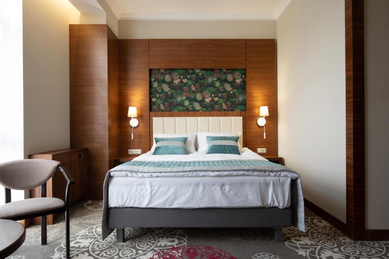 Arden Palace Medical Resort & Spa Szatanyiv Kültér fotó